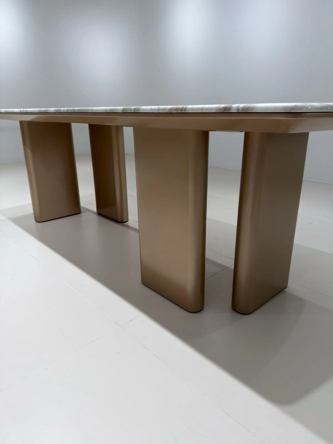 DT-601 Dining table