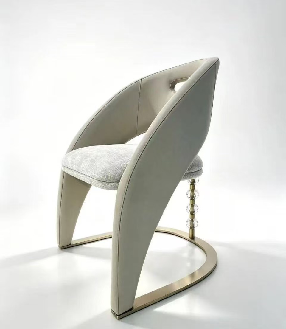 Hollow-out surrounded dining chair