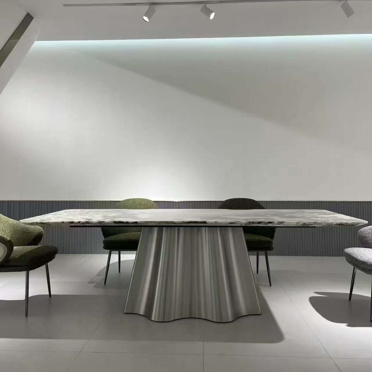 Pleated wavy marble dining table