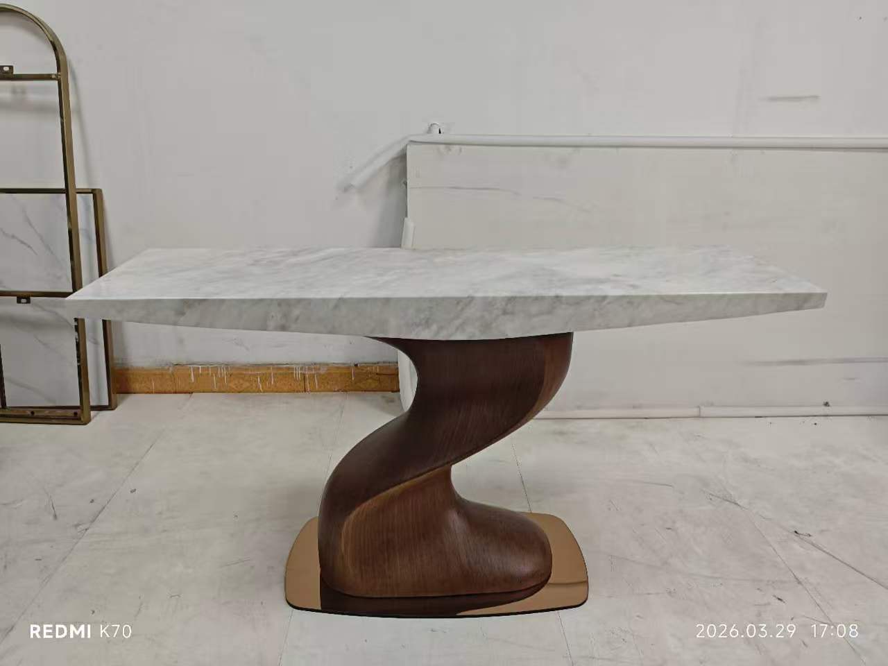 S twist sculpture porch table